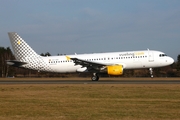 Vueling Airbus A320-214 (EC-IZD) at  Hamburg - Fuhlsbuettel (Helmut Schmidt), Germany