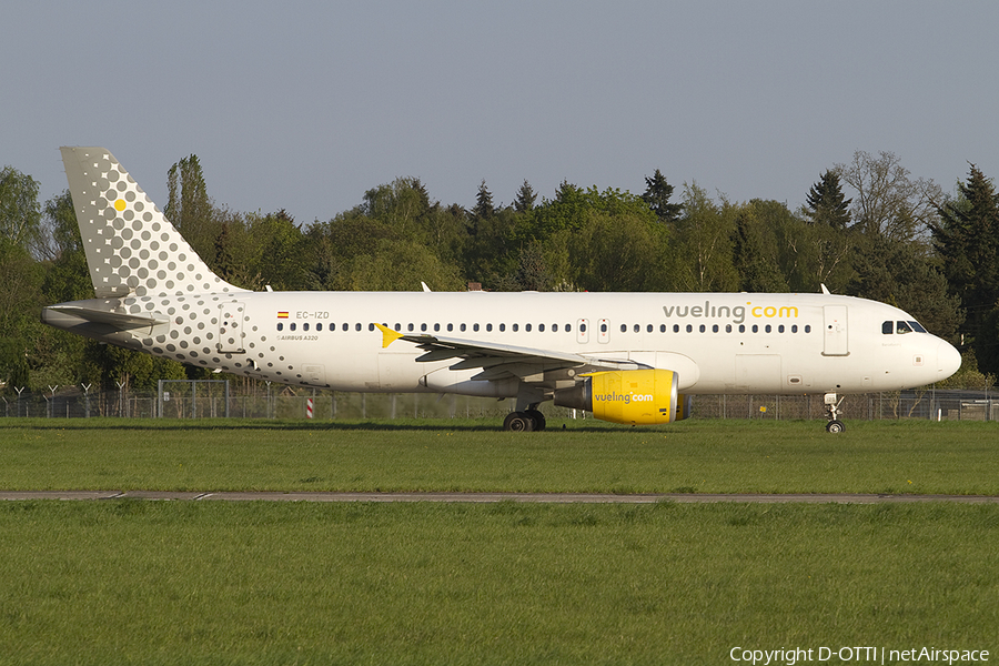 Vueling Airbus A320-214 (EC-IZD) | Photo 383666