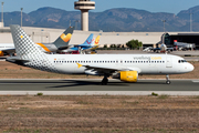Vueling Airbus A320-214 (EC-IZD) at  Palma De Mallorca - Son San Juan, Spain