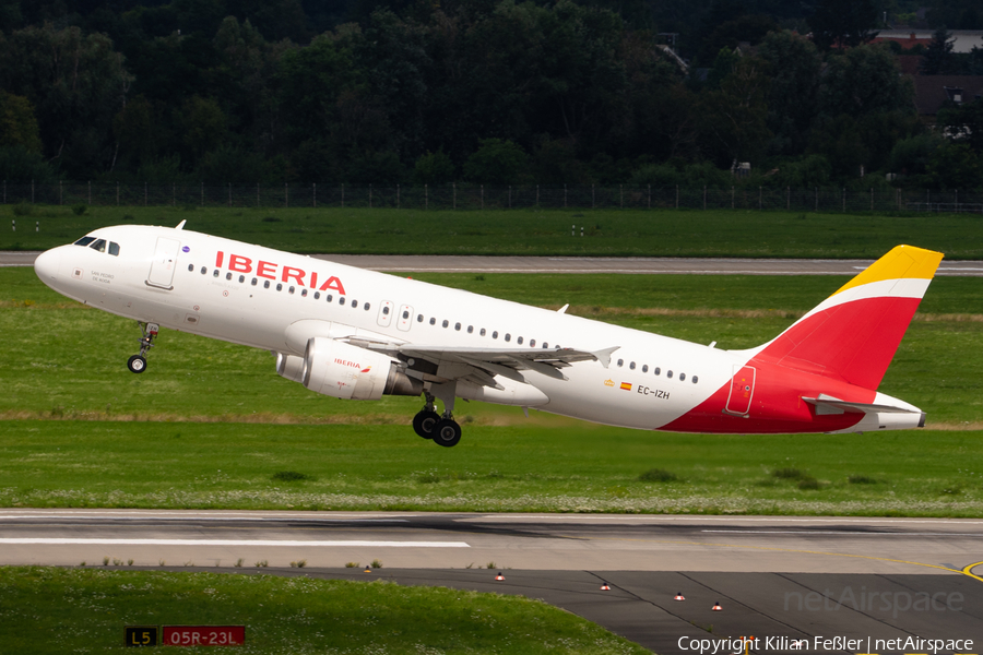 Iberia Airbus A320-214 (EC-IZH) | Photo 466000