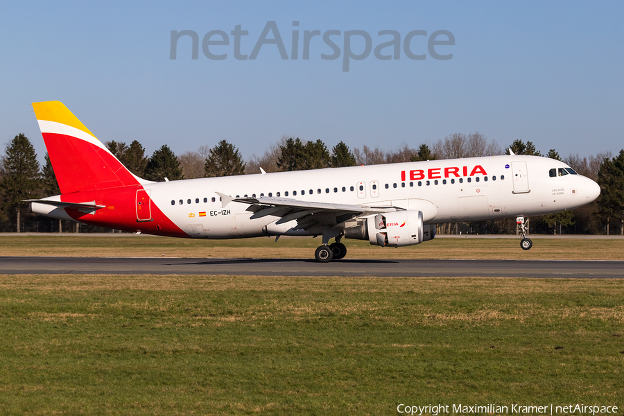 Iberia Airbus A320-214 (EC-IZH) | Photo 521146