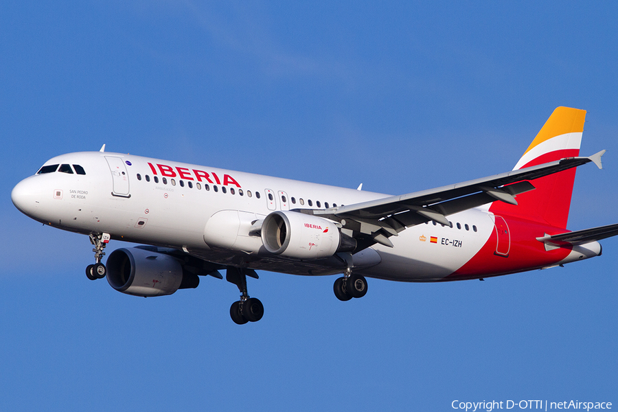 Iberia Airbus A320-214 (EC-IZH) | Photo 525686