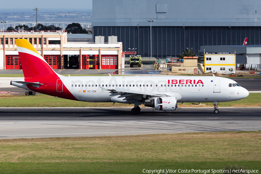 Iberia Airbus A320-214 (EC-IZH) | Photo 104138