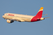 Iberia Airbus A320-214 (EC-IZR) at  Barcelona - El Prat, Spain