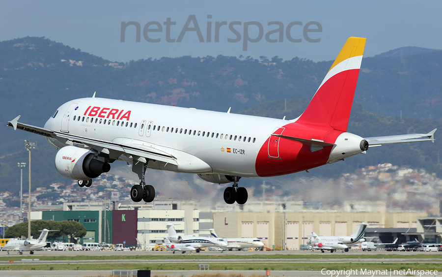 Iberia Airbus A320-214 (EC-IZR) | Photo 337956