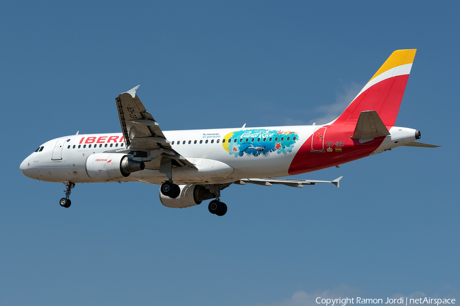 Iberia Airbus A320-214 (EC-IZR) | Photo 521718