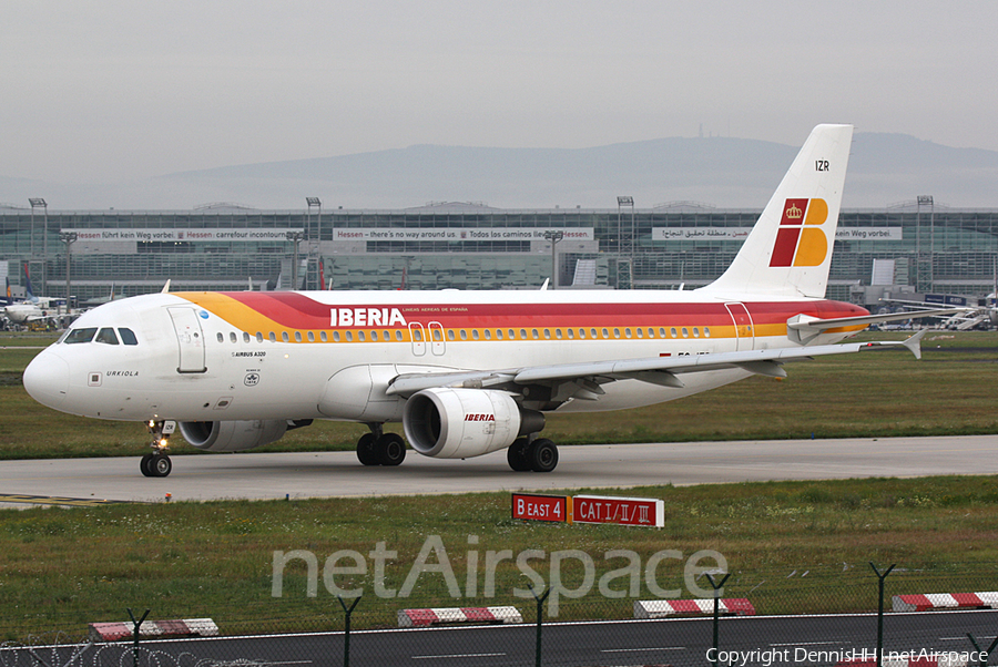Iberia Airbus A320-214 (EC-IZR) | Photo 397600