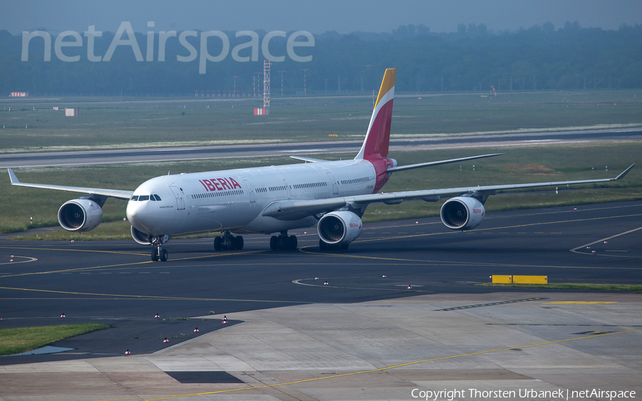 Iberia Airbus A340-642 (EC-IZX) | Photo 124314