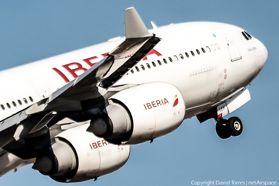Iberia Airbus A340-642 (EC-IZY) | Photo 353806