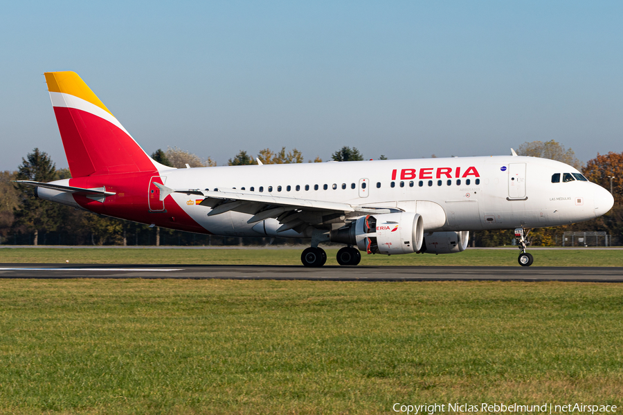 Iberia Airbus A319-111 (EC-JAZ) | Photo 357706