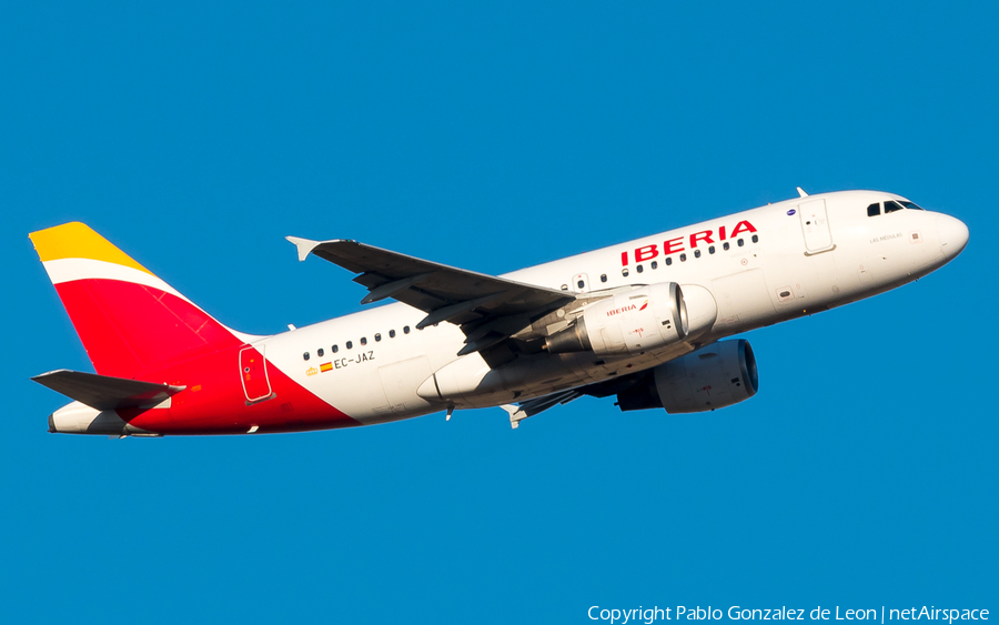 Iberia Airbus A319-111 (EC-JAZ) | Photo 350634