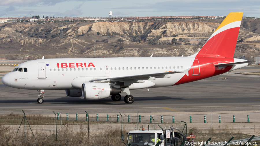 Iberia Airbus A319-111 (EC-JAZ) | Photo 593239
