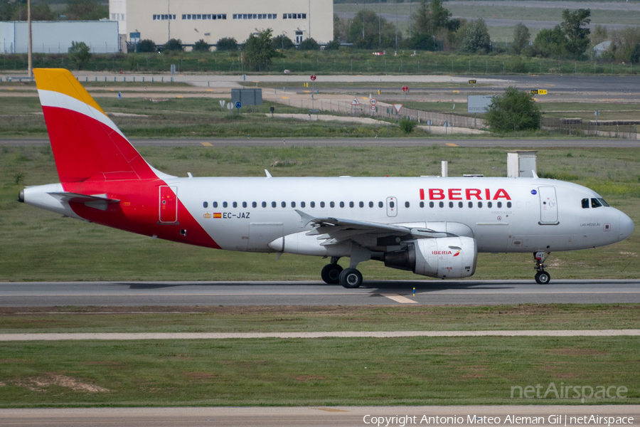 Iberia Airbus A319-111 (EC-JAZ) | Photo 629046