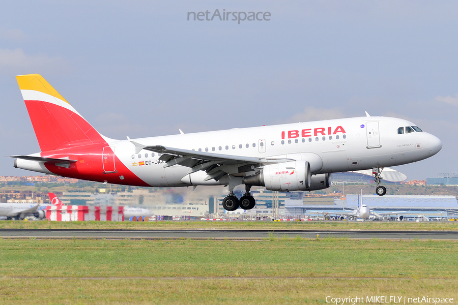 Iberia Airbus A319-111 (EC-JAZ) | Photo 654687
