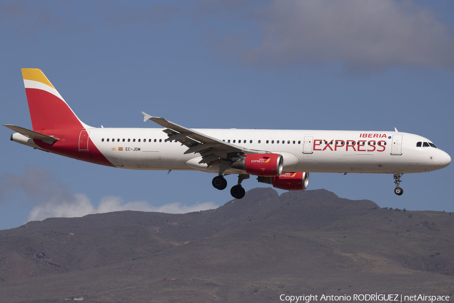 Iberia Express Airbus A321-211 (EC-JDM) | Photo 388530