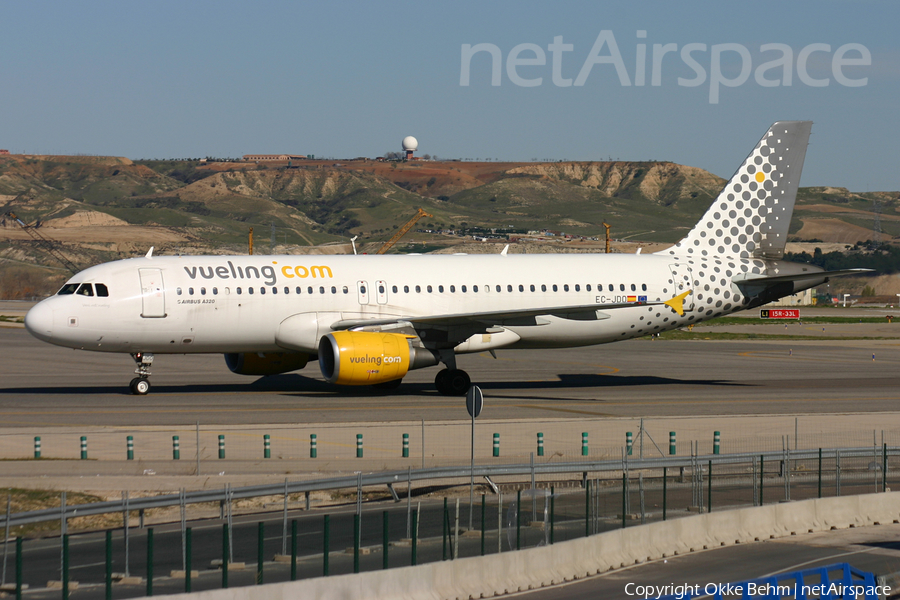 Vueling Airbus A320-214 (EC-JDO) | Photo 71631