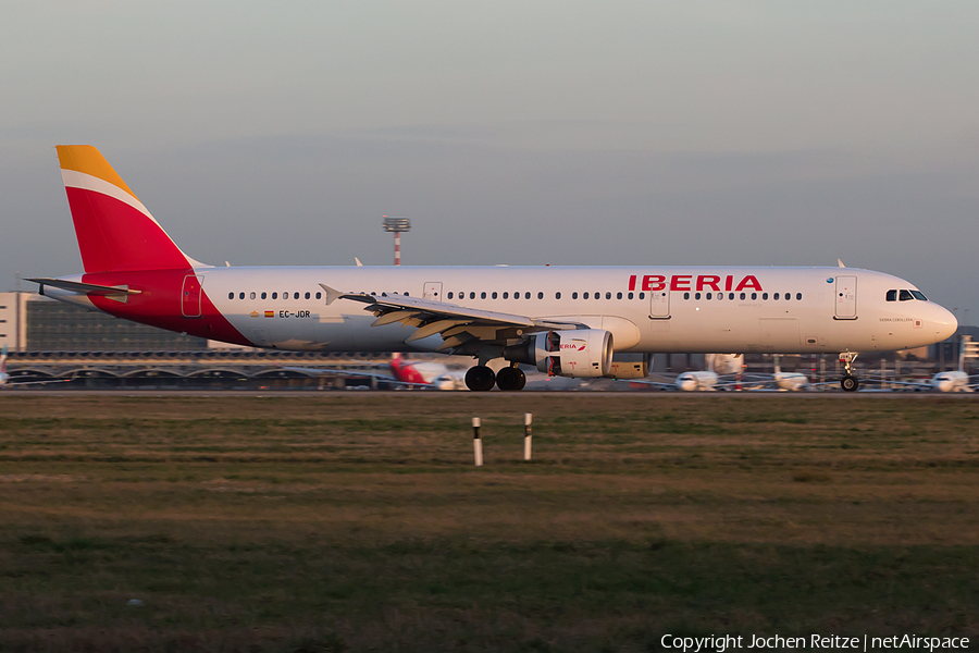 Iberia Airbus A321-211 (EC-JDR) | Photo 150348