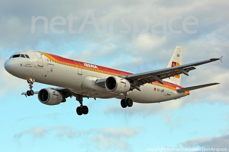 Iberia Airbus A321-211 (EC-JDR) | Photo 340635