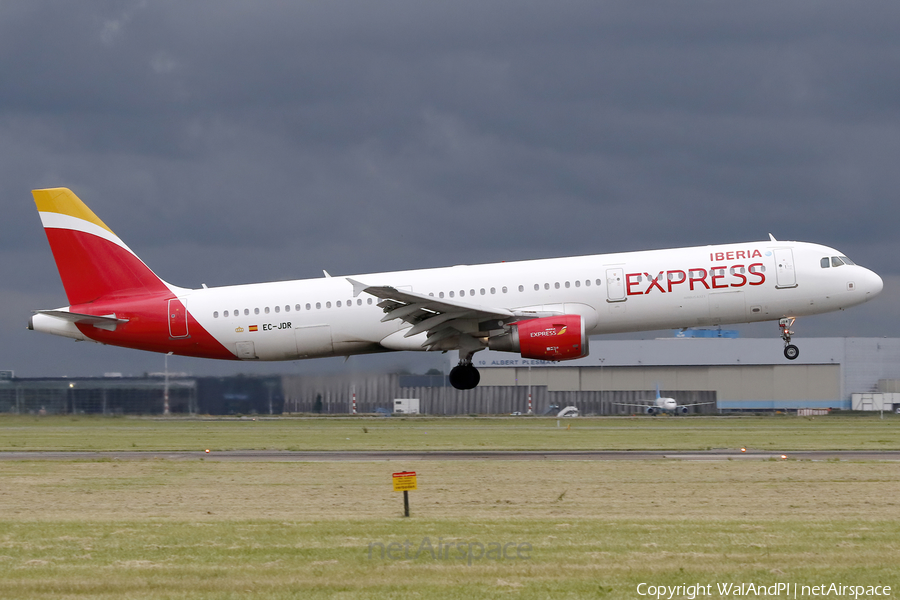 Iberia Express Airbus A321-211 (EC-JDR) | Photo 530306