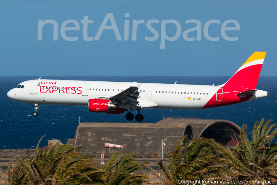 Iberia Express Airbus A321-211 (EC-JDR) | Photo 392531