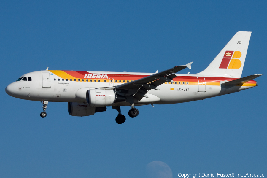 Iberia Airbus A319-111 (EC-JEI) | Photo 541995