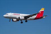 Iberia Airbus A319-111 (EC-JEI) at  Porto, Portugal