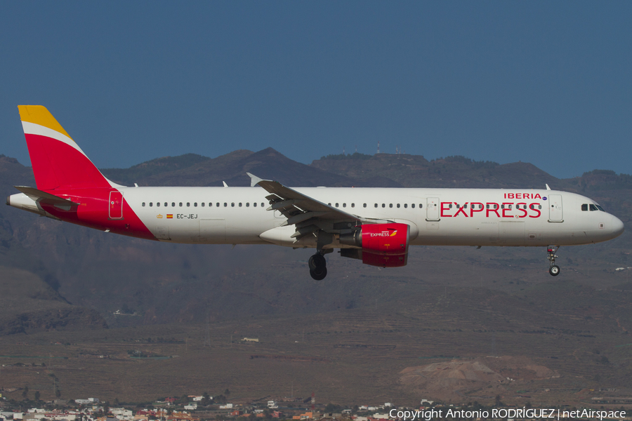 Iberia Express Airbus A321-211 (EC-JEJ) | Photo 356196