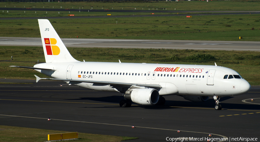 Iberia Express Airbus A320-214 (EC-JFG) | Photo 117191