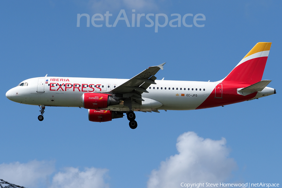 Iberia Express Airbus A320-214 (EC-JFG) | Photo 534671