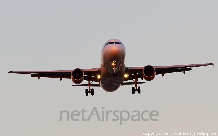 Vueling Airbus A320-214 (EC-JFH) | Photo 2944