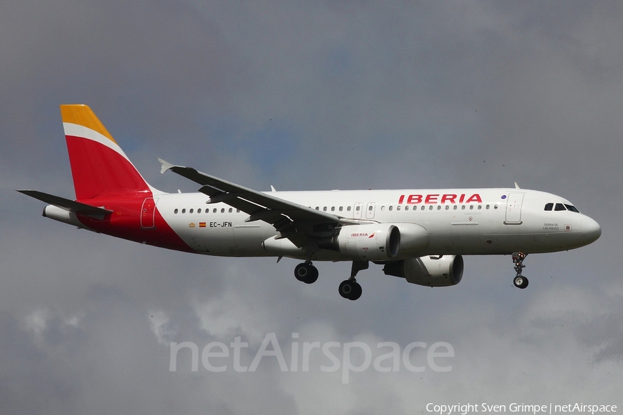 Iberia Airbus A320-214 (EC-JFN) | Photo 315821