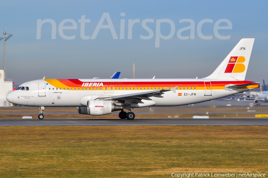 Iberia Airbus A320-214 (EC-JFN) | Photo 395187