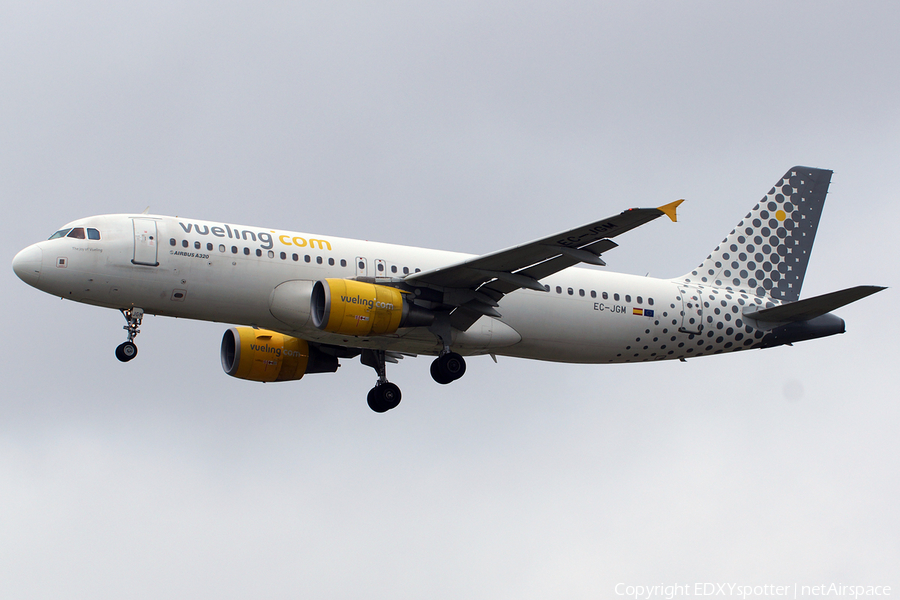 Vueling Airbus A320-214 (EC-JGM) | Photo 322138