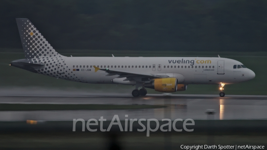 Vueling Airbus A320-214 (EC-JGM) | Photo 229676