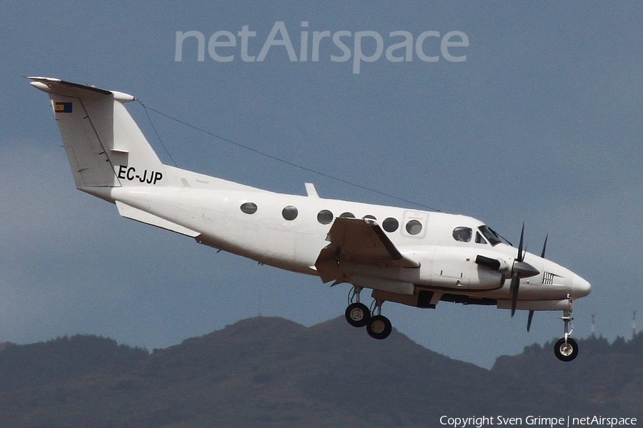 Urgemer Canarias Beech King Air 200 (EC-JJP) | Photo 73718