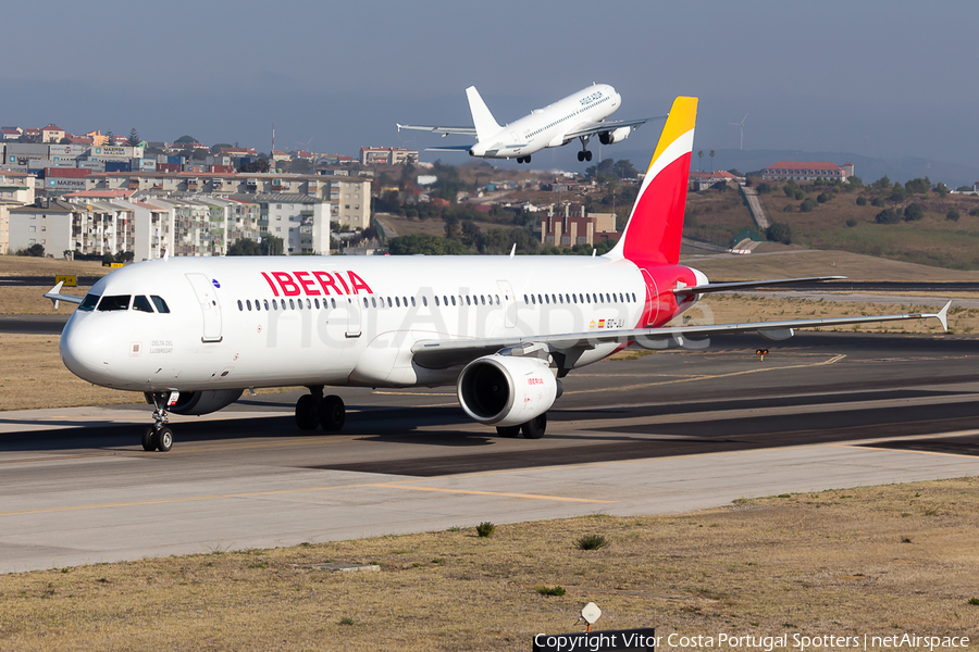 Iberia Airbus A321-211 (EC-JLI) | Photo 98053