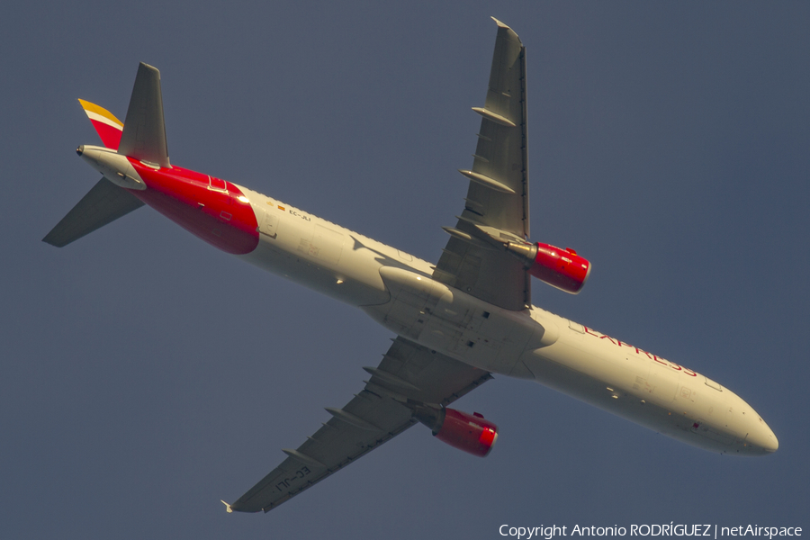 Iberia Airbus A321-211 (EC-JLI) | Photo 135809