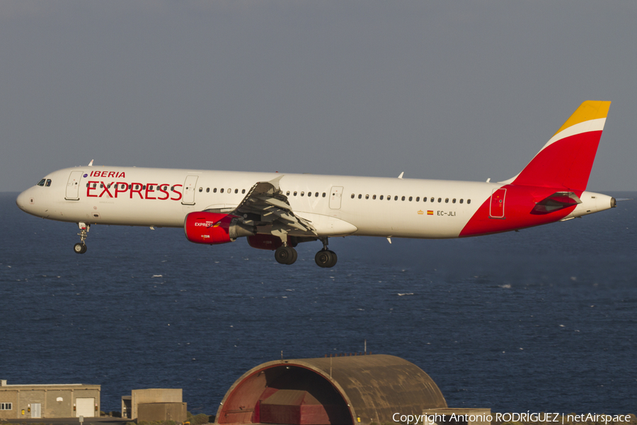 Iberia Airbus A321-211 (EC-JLI) | Photo 147905