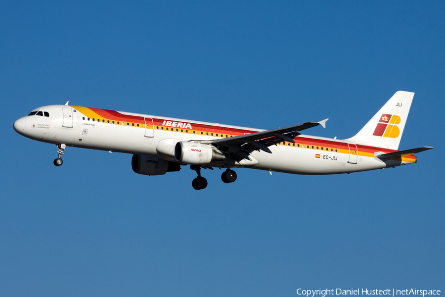 Iberia Airbus A321-211 (EC-JLI) | Photo 541998