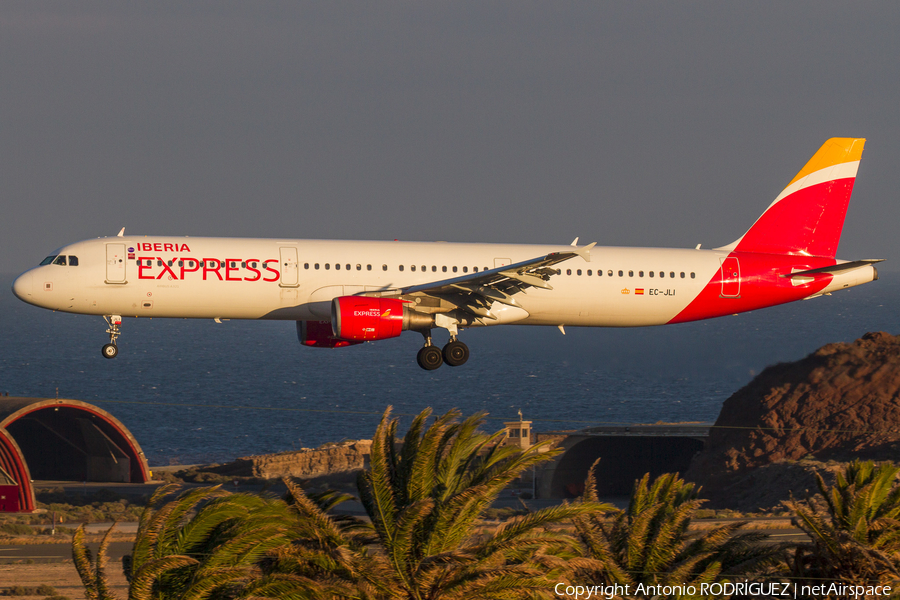 Iberia Express Airbus A321-211 (EC-JLI) | Photo 301998