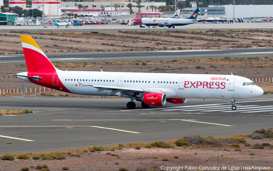 Iberia Express Airbus A321-211 (EC-JLI) | Photo 339066