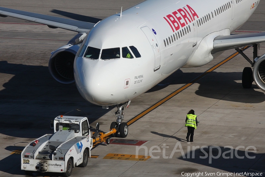 Iberia Airbus A321-211 (EC-JNI) | Photo 74263
