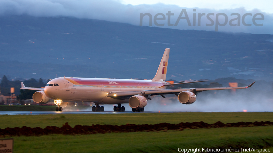 Iberia Airbus A340-642 (EC-JNQ) | Photo 4600