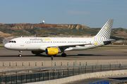 Vueling Airbus A320-214 (EC-JNT) at  Madrid - Barajas, Spain