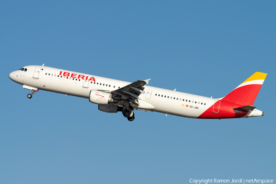 Iberia Airbus A321-211 (EC-JQZ) | Photo 445681