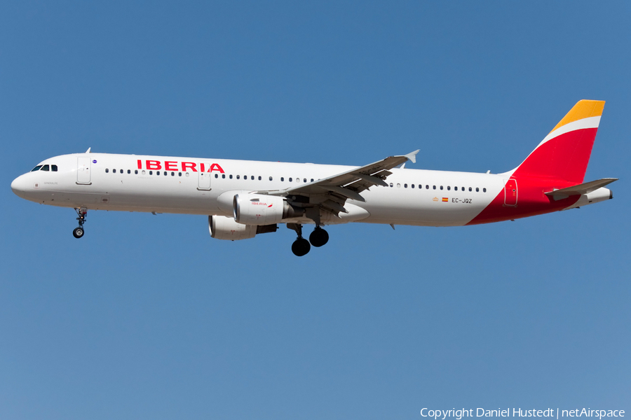 Iberia Airbus A321-211 (EC-JQZ) | Photo 631800