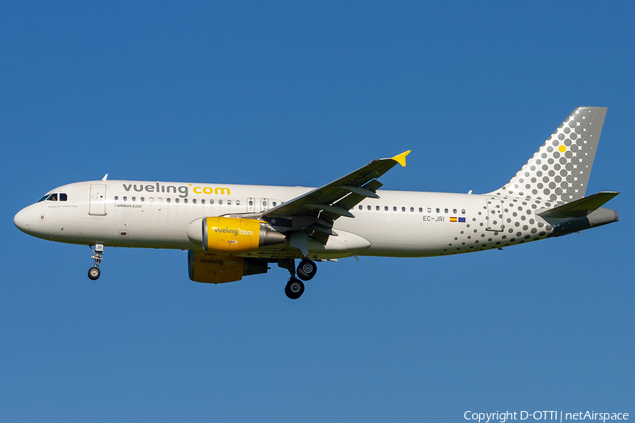 Vueling Airbus A320-214 (EC-JRI) | Photo 303178
