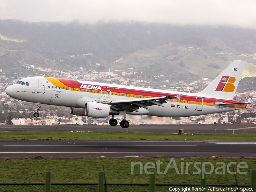 Iberia Airbus A320-214 (EC-JSK) | Photo 282270