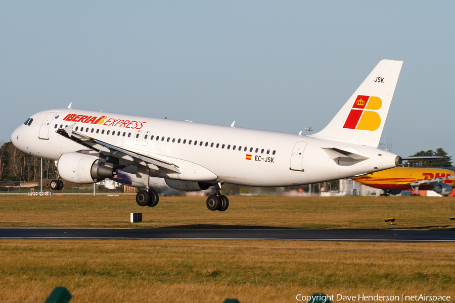 Iberia Express Airbus A320-214 (EC-JSK) | Photo 466660
