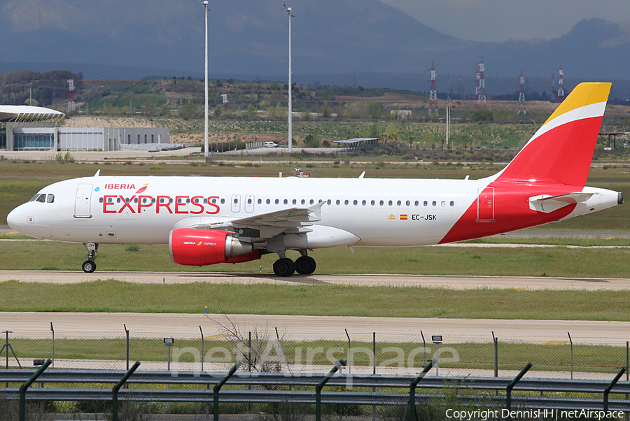 Iberia Express Airbus A320-214 (EC-JSK) | Photo 387698